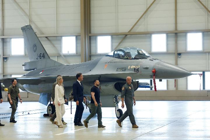 Denmark: Ukraina Hanya Boleh Gunakan Jet Tempur F-16 di Wilayahnya Sendiri