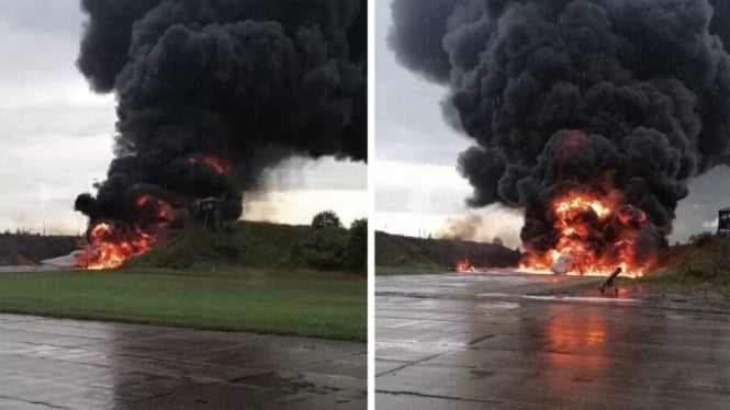VIVA Militer: Pesawat pembom Tupolev Tu-22M militer Rusia terbakar